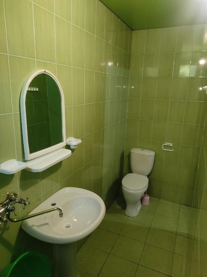 Гостевой Дом Ирина Hotel Sukhumi Ngoại thất bức ảnh